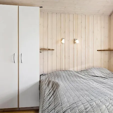 Beautiful In With Sauna 度假居