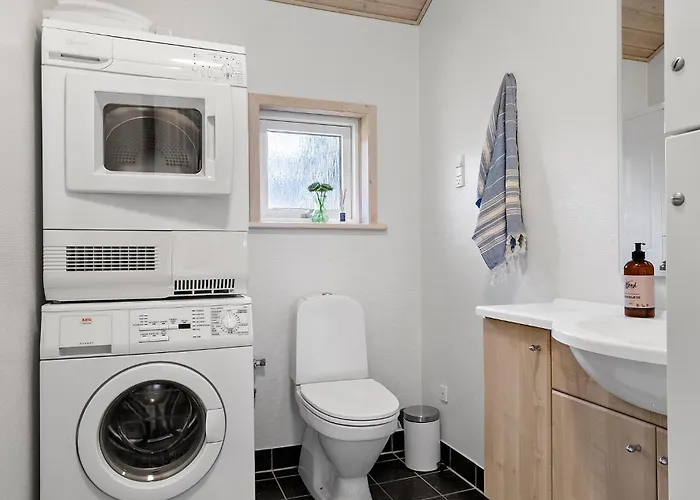 Beautiful In With Sauna Semesterbostad *